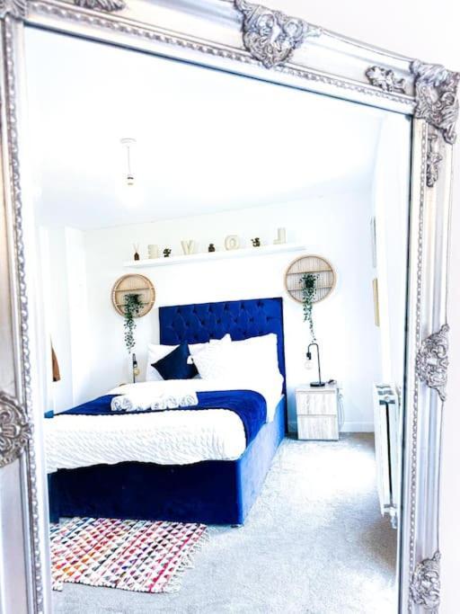 Contractors, Families, Tourists & Groups Welcome Sleeps Upto 9, Garden, Pet Allowed, Parking Included! Бірмінгем Екстер'єр фото