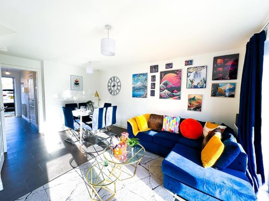 Contractors, Families, Tourists & Groups Welcome Sleeps Upto 9, Garden, Pet Allowed, Parking Included! Бірмінгем Екстер'єр фото